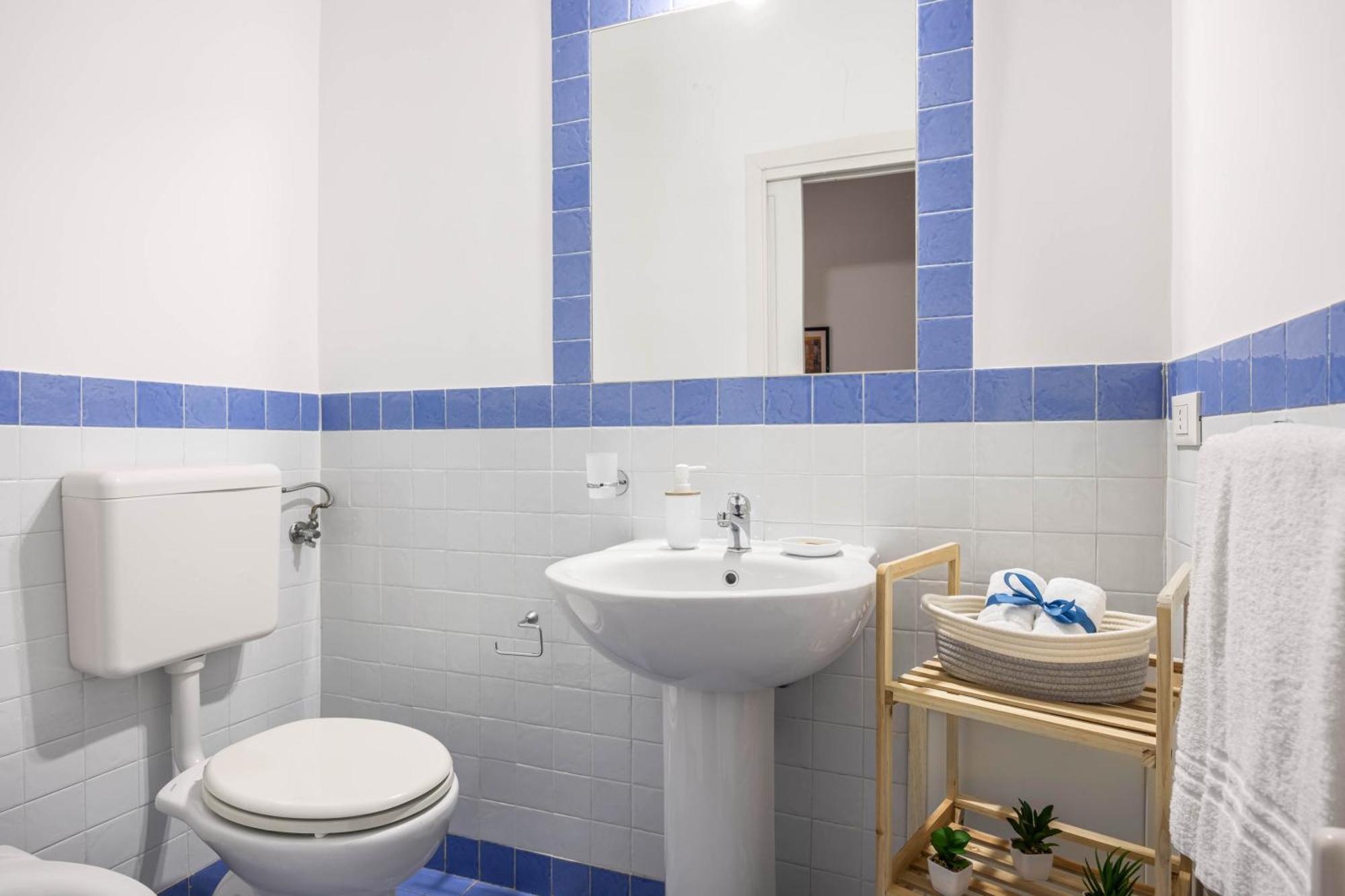Sedie Volanti Apartment With Jacuzzi Palermo Exterior foto